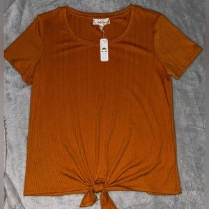 Women’s Shirt Size M